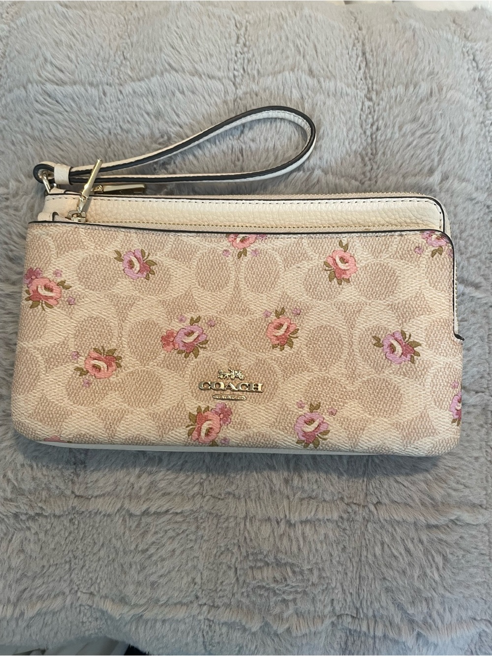 Coach Cream Signature Double Zip Floral Wristlet